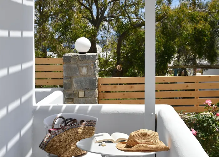 Ammos Luxury & Naousa (Paros)