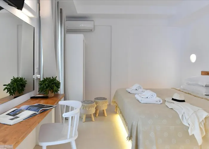 Ammos Luxury & Hotel *