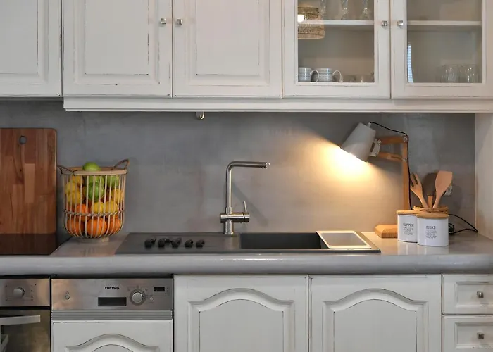 Ammos Luxury & Hotel *