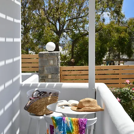 Ammos Luxury & Naousa (Paros)