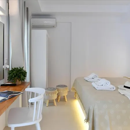 Ammos Luxury & Hotel *